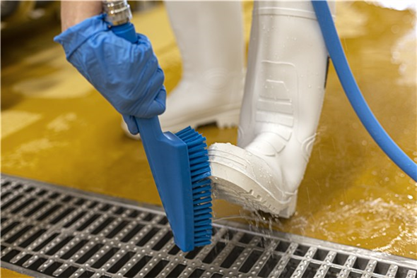 Perie de mana cu distributie de apa 330 mm, peri duri, Vikan, albastru