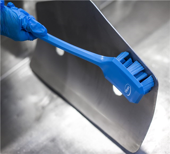 Perie UST cu maner lung si peri duri 395 mm, Vikan, roz