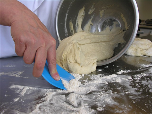 Scraper flexibil 165 mm, metal detectabil, Vikan, verde