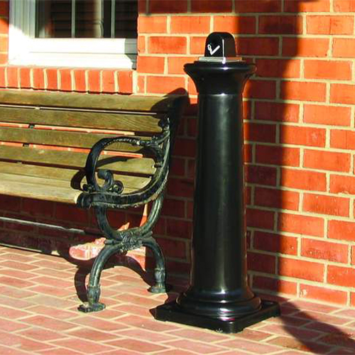 Scrumiera galvanizata GroundsKeeper Tuscan, neagra - Rubbermaid