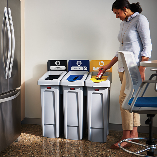 Statie colectare selectiva deseuri Slim Jim - 4 containere cu capace (negru/albastru/galben/verde) - Rubbermaid